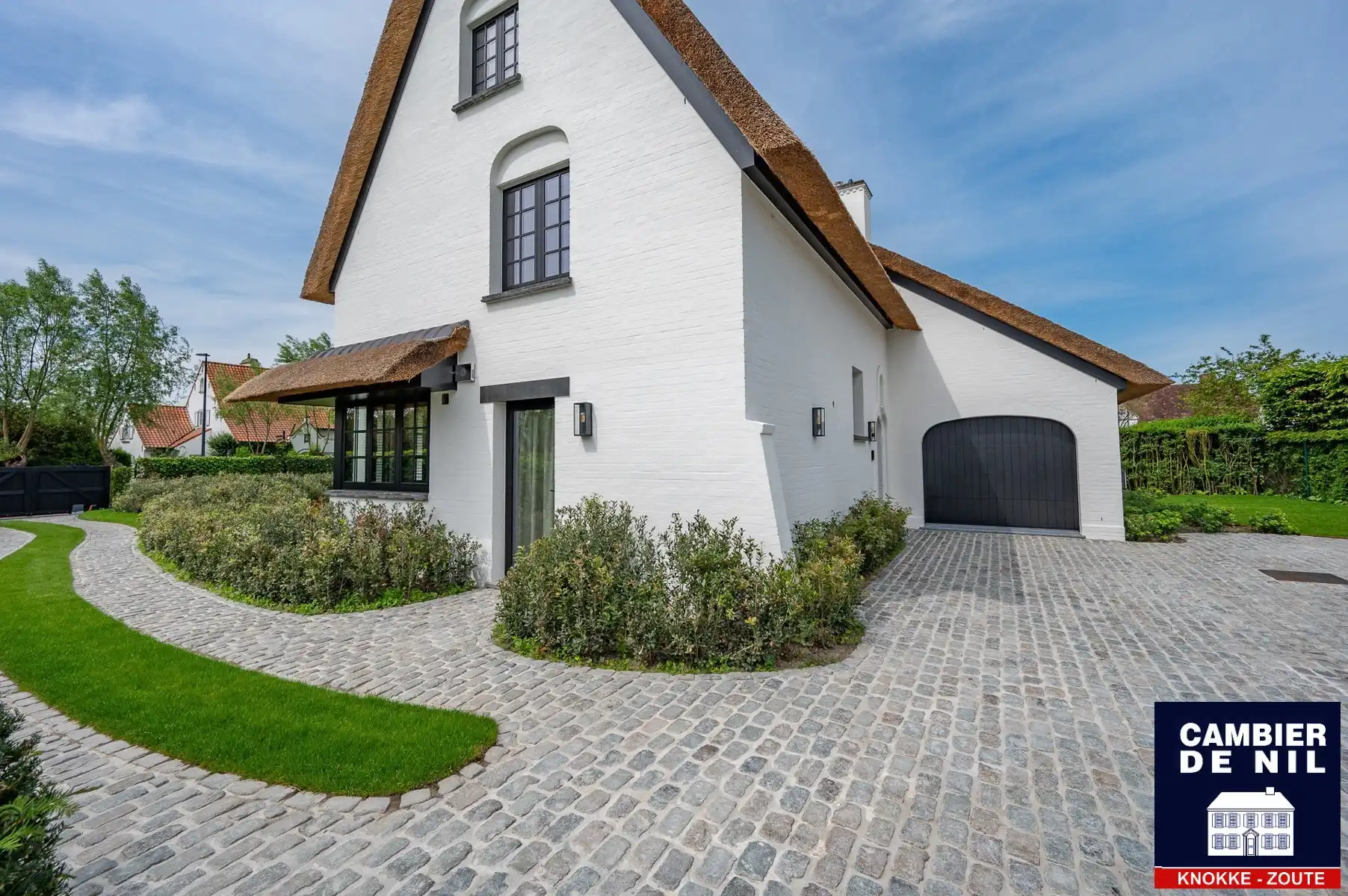 Ruime, volledig gerenoveerde villa aan de rand van het Zoute foto 32