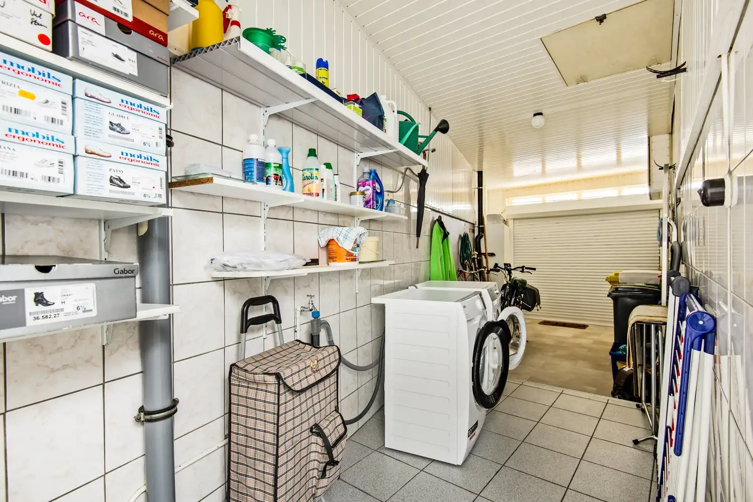 Te renoveren woning met drie slaapkamers en een garage in Kessel foto 9