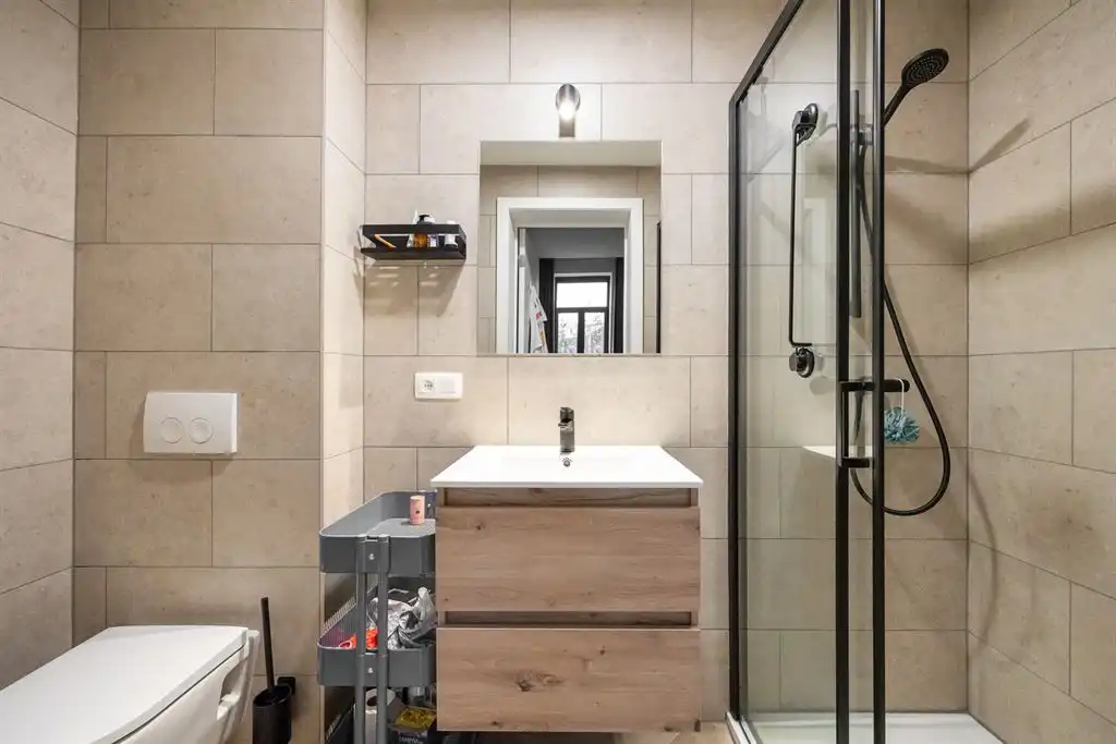 volledig gerenoveerd studentenpand met 9 hoogwaardige kamers foto 6