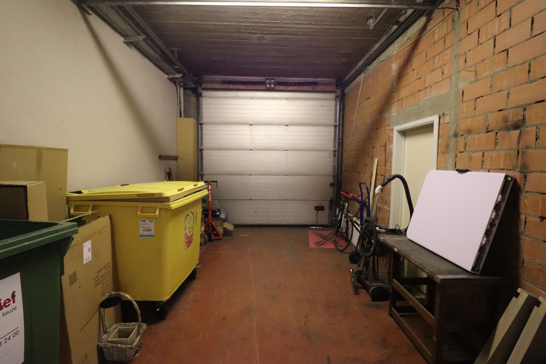 Een bedrijfshal van 270m² in bedrijvencentrum Merksplas. foto 9