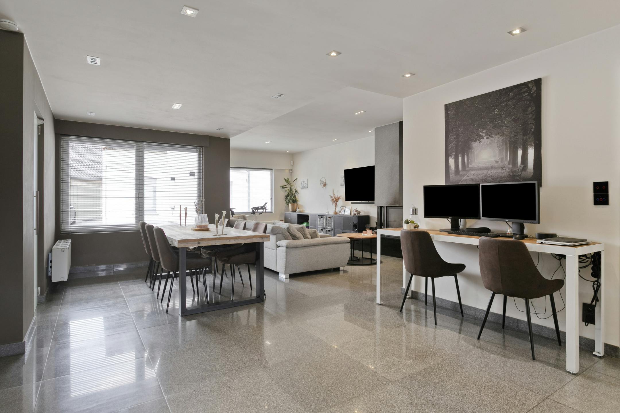 Volledig instapklaar huis met 3 kamers te koop in Desselgem foto 4