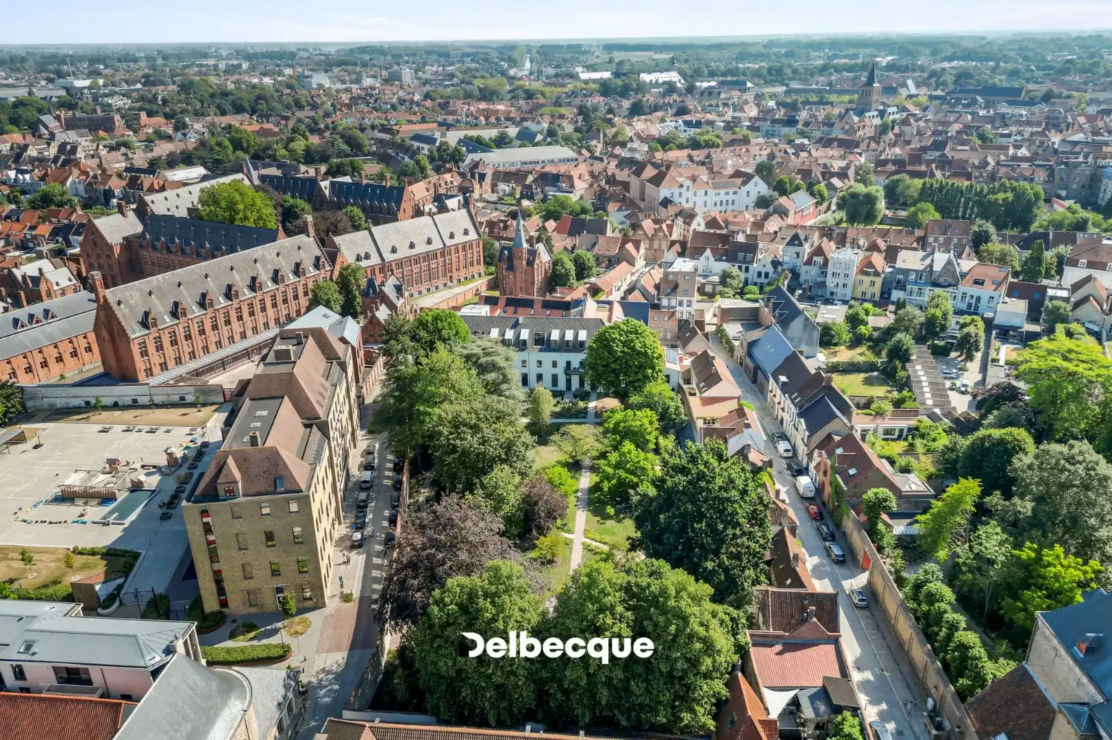 Uniek vernieuwbouwproject met riante tuin in hartje Brugge foto 3