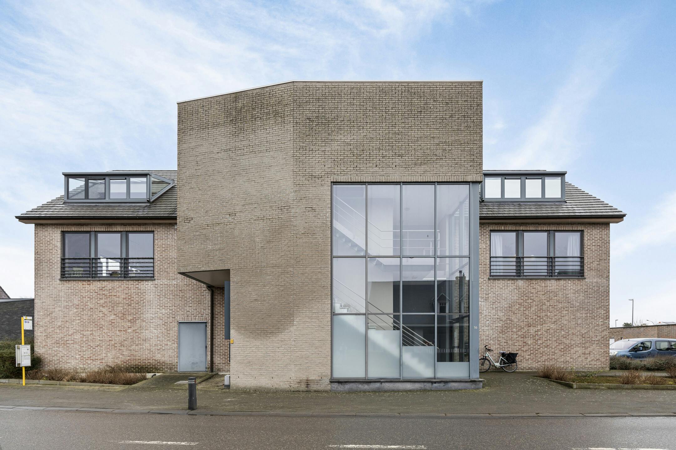 Ruim 2 slaapkamer appartement te Sint-Amands, Heikant 16 foto 12