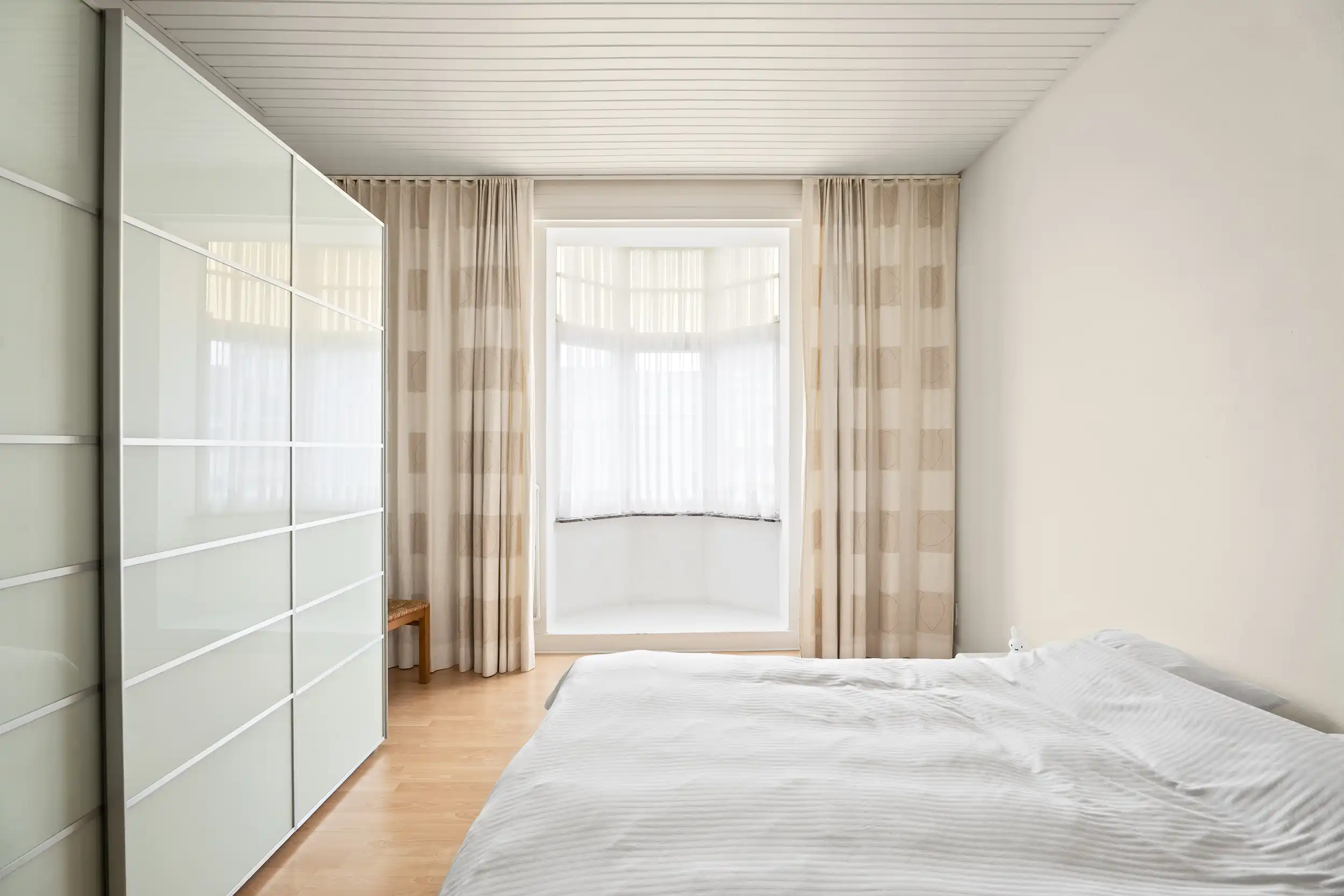 Karaktervol herenhuis (4 slpk) met diepe tuin te Wetteren foto 11