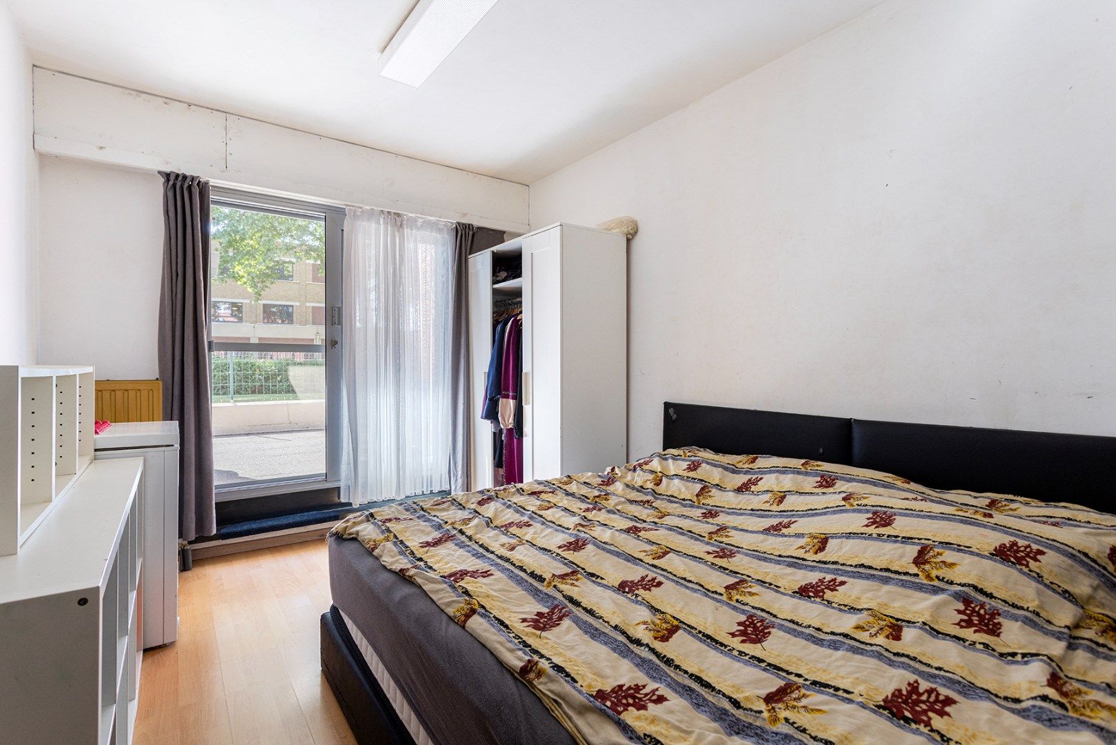 Gelijkvloers 2 slpk appartement met koer! foto 11