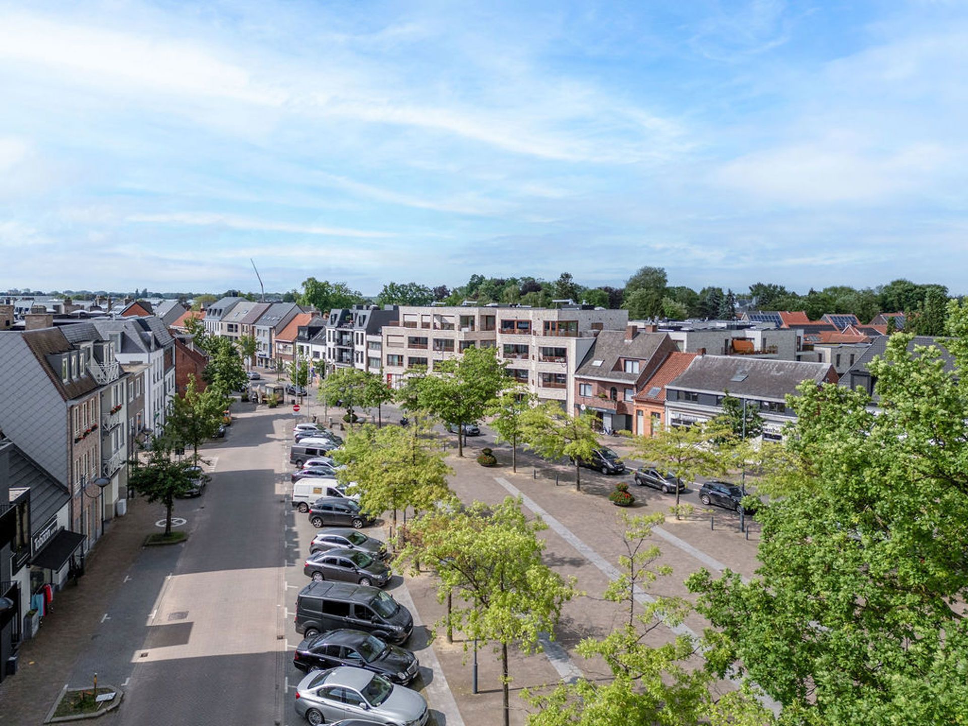 Uitzonderlijk wonen in een groen binnengebied in het centrum foto 2