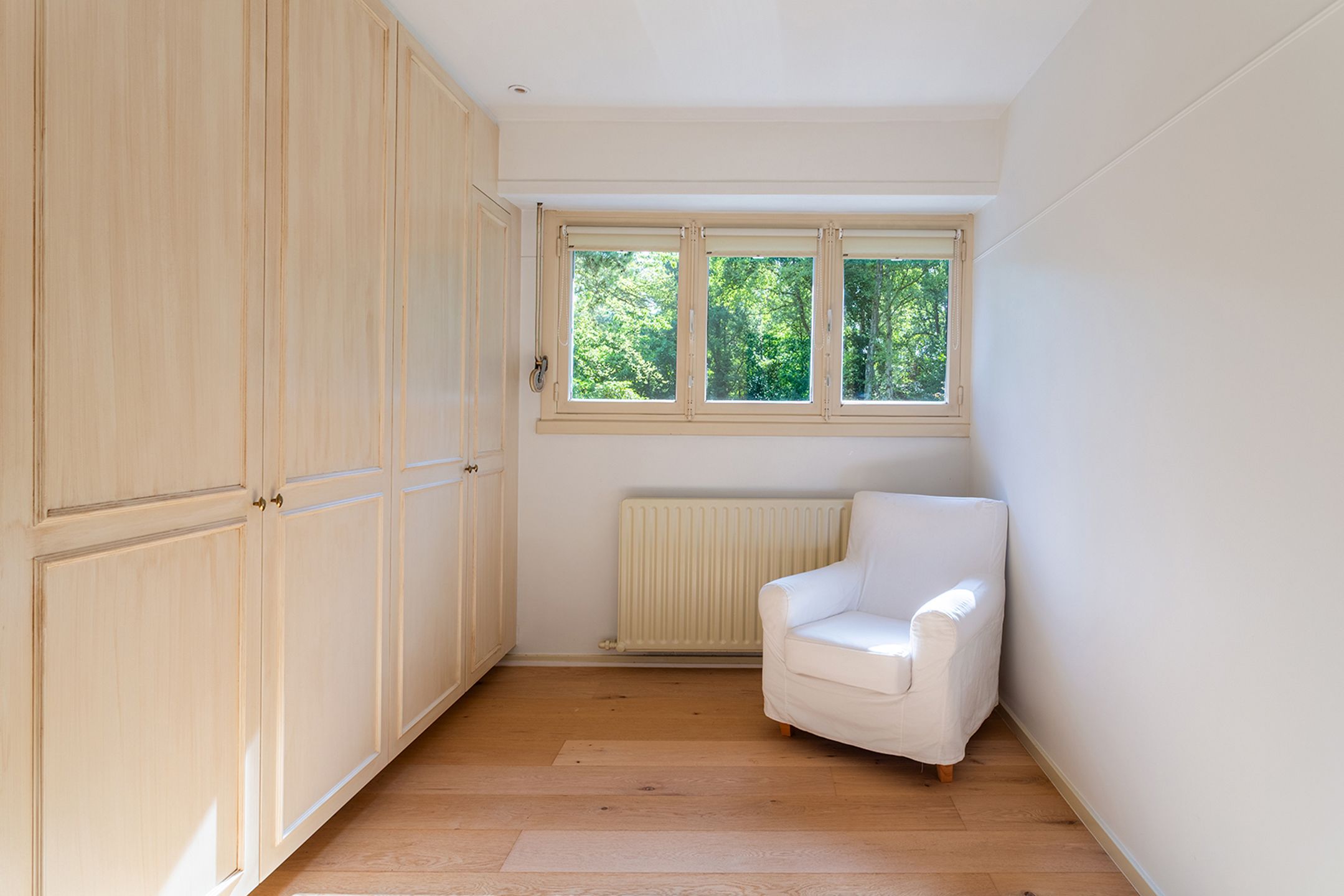 Charmante klasse-villa met rieten dak in bosrijke omgeving foto 32