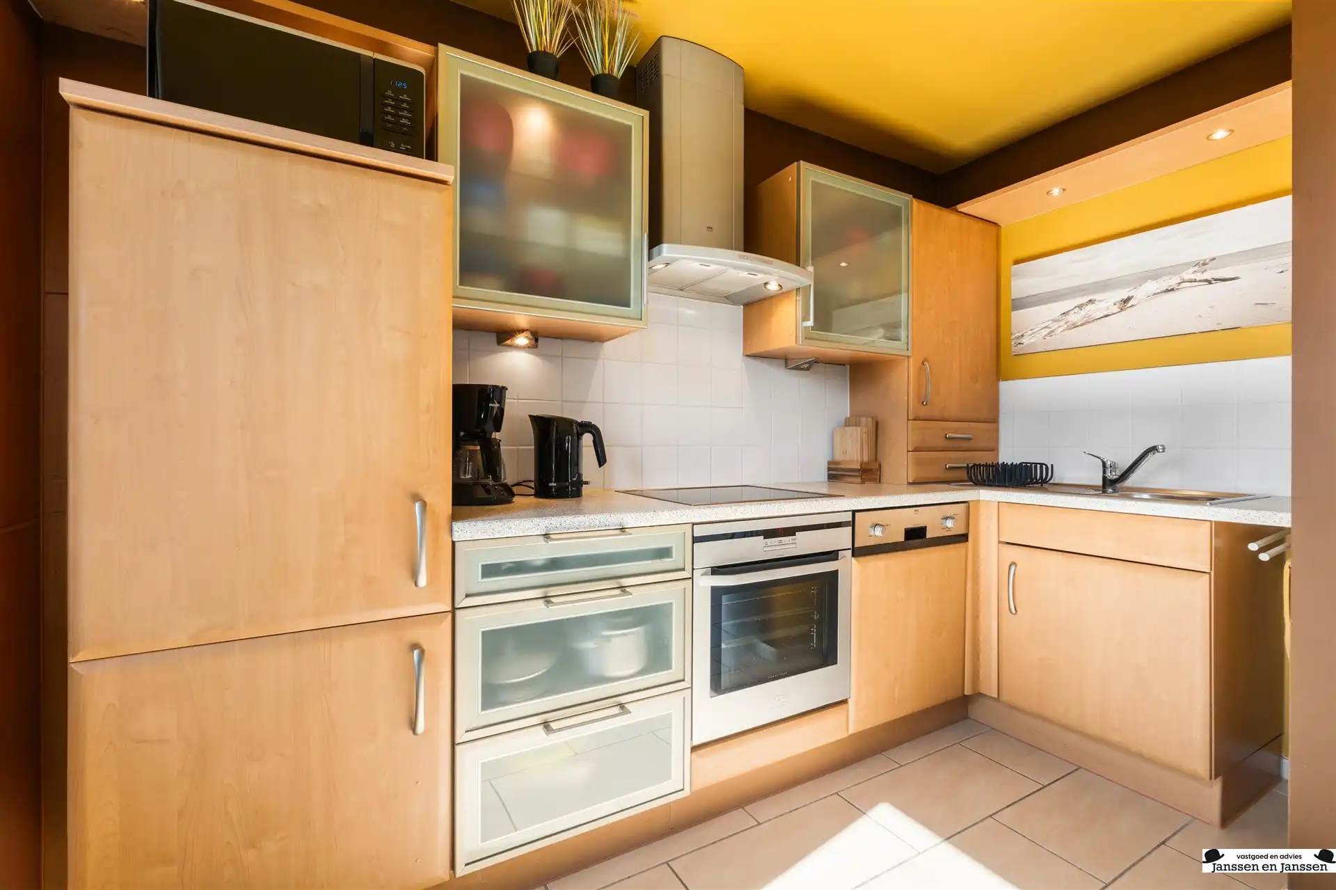 Duplex appartement met ondergrondse parking nabij het strand foto 8