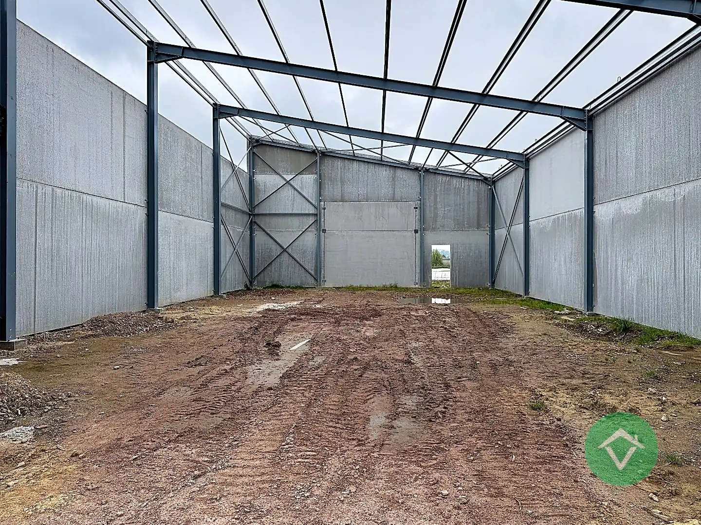 Loods NR A te koop – 180 m² KMO-zone Ardopoort te Roeselare foto 13
