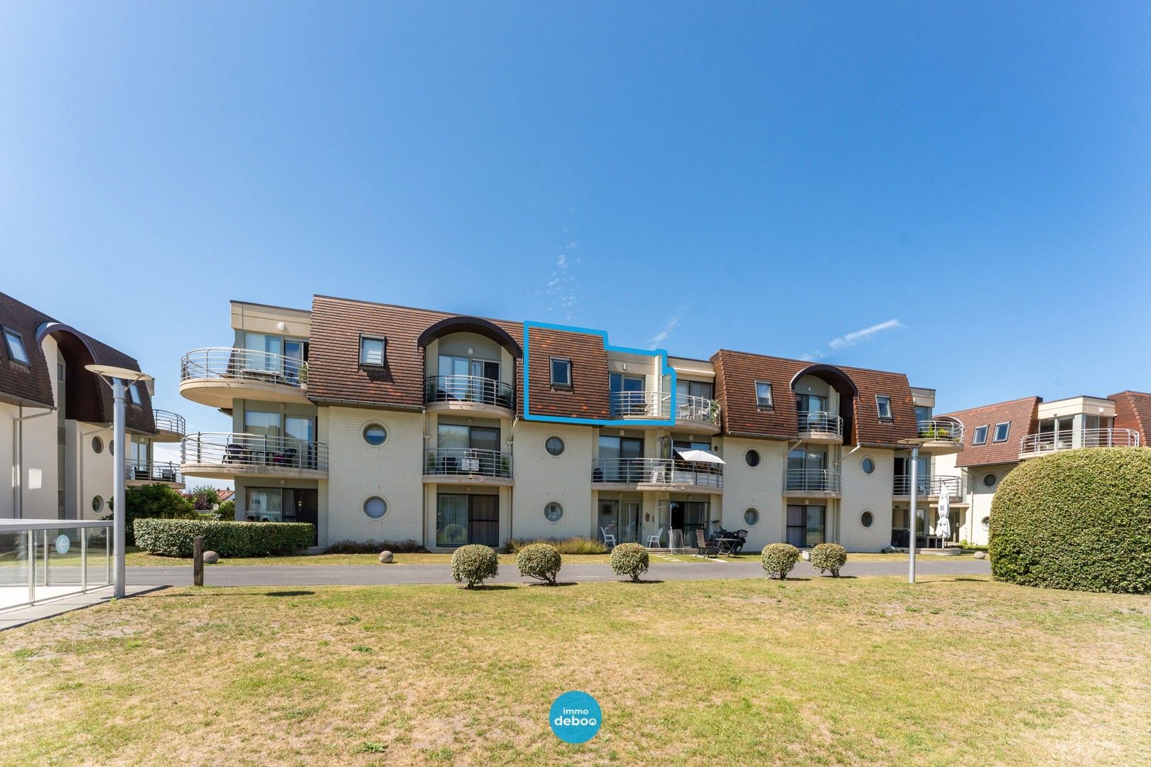 Instapklaar appartement in domein met zwembad & mogelijkheid aankoop garage foto 13