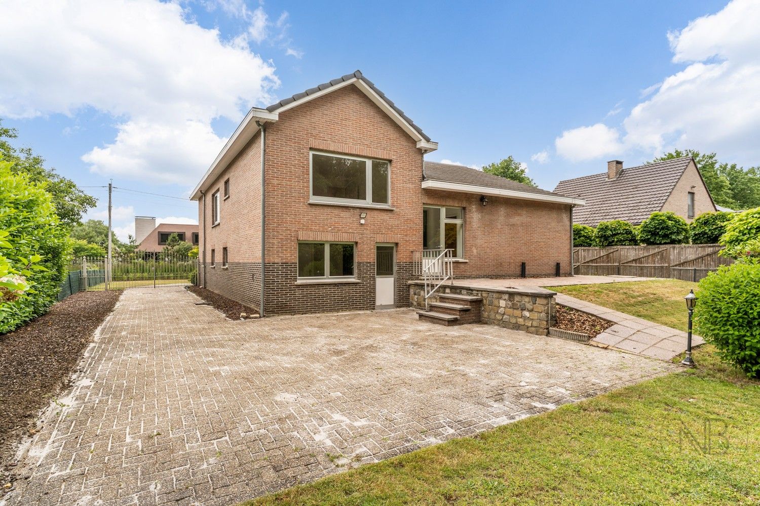 Unieke split-level woning in Bokrijk foto 22