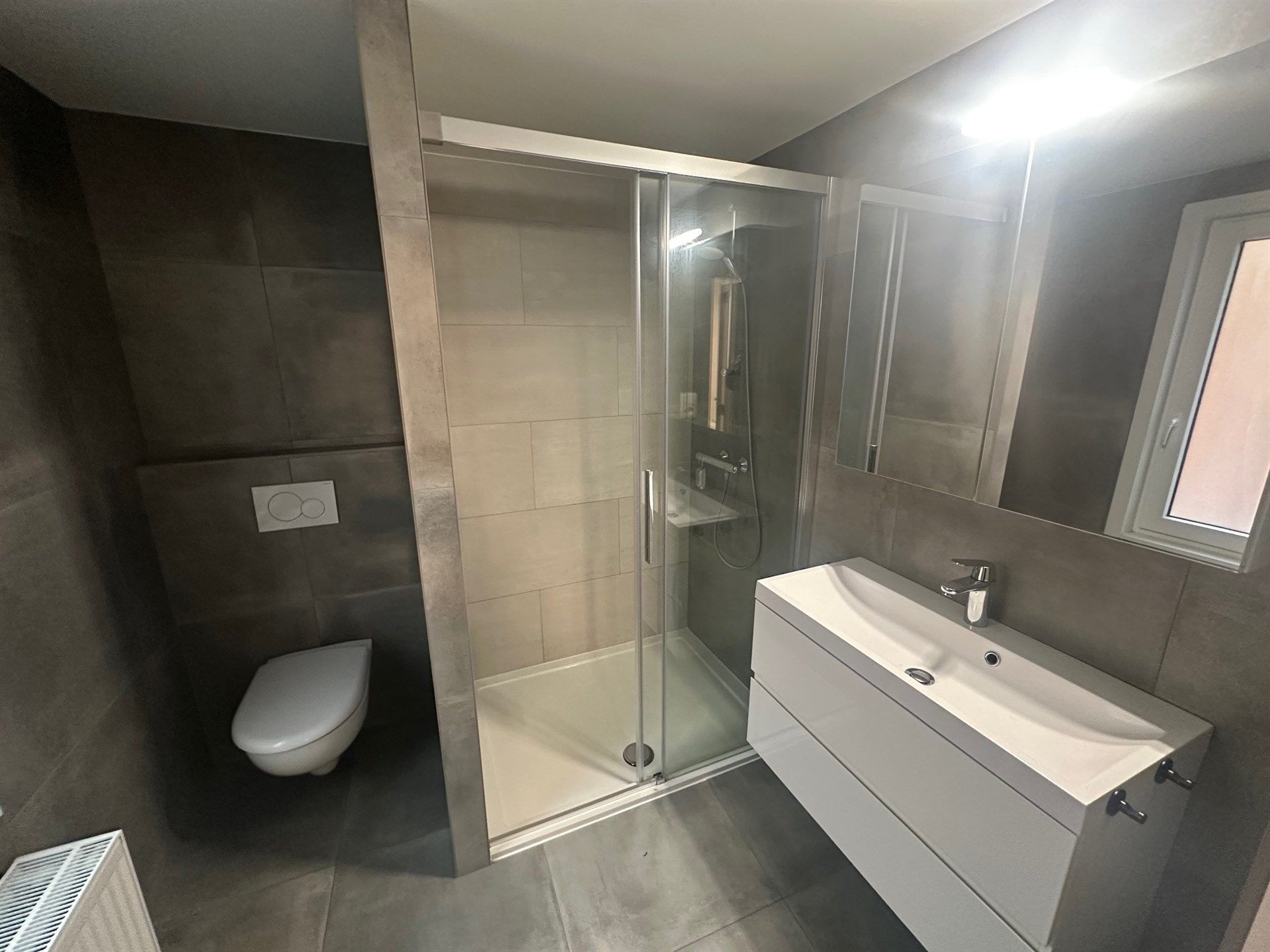 Woning met 2 slaapkamers binnen de stadsrand foto 6