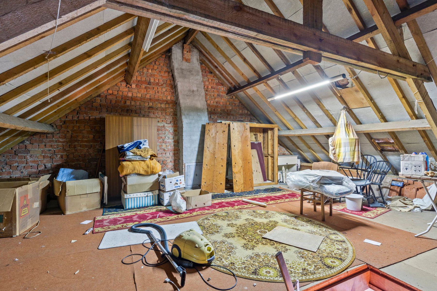 Ruime woning met tuin én garage in hartje Belsele foto 15