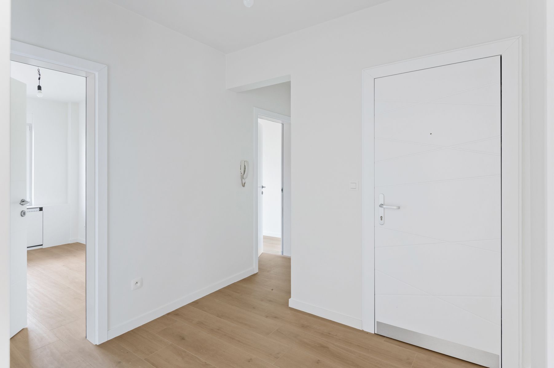 Gerenoveerd appartement met drie slaapkamers in centrum foto 16