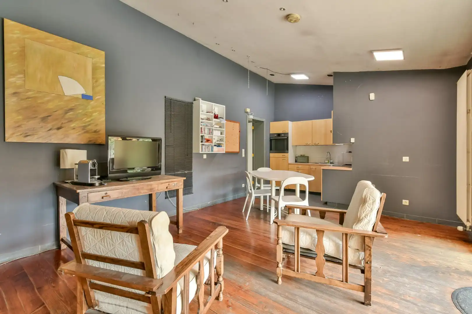 Ruime woning met handelsgedeelte op gunstige ligging in centrum! foto 7