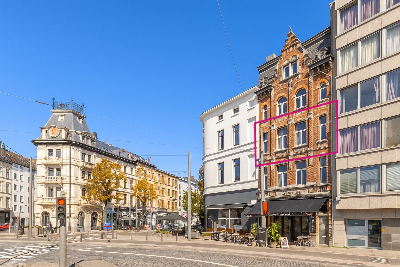 Wonen in erfgoed met mooi uitzicht foto {{pictureIndex}}