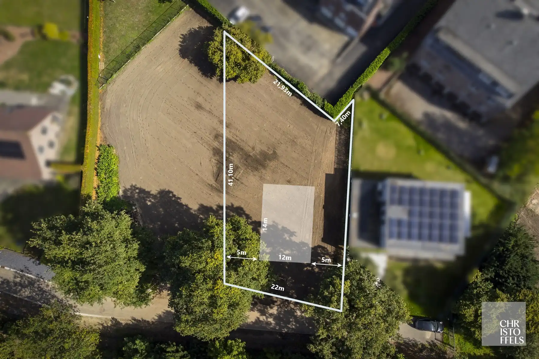 Residentieel gelegen bouwgrond voor open bebouwing van 744m²! foto 2