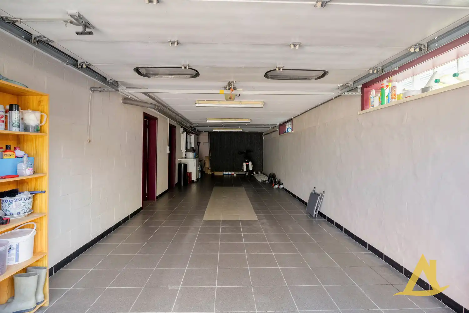 EXCLUSIEVE VILLA MET PARKTUIN EN ZWEMVIJVER OP EEN PERCEEL VAN 1HA 5A 16CA! foto 53