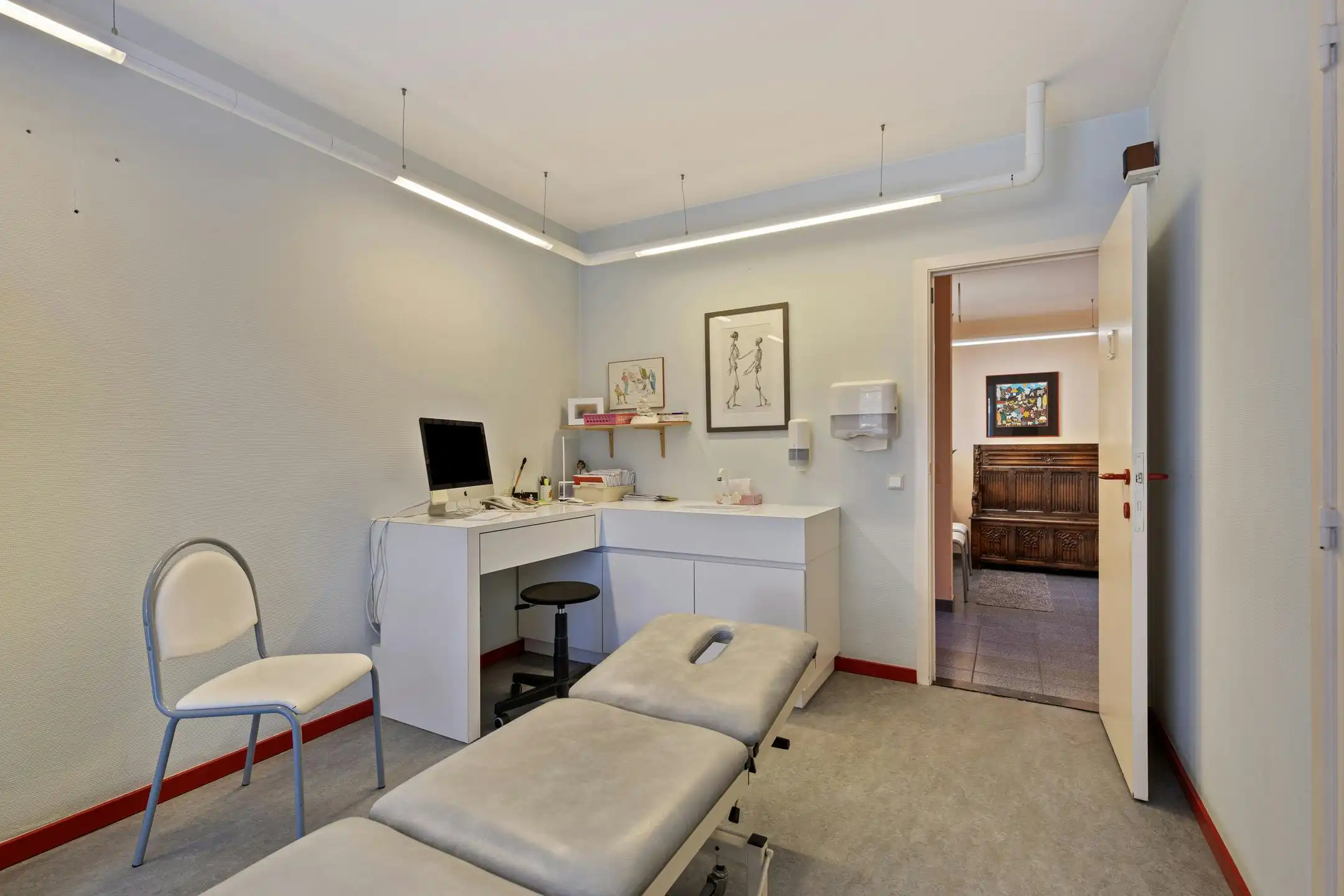 Multifunctionele eigendom te koop op zeer gunstige locatie foto 14