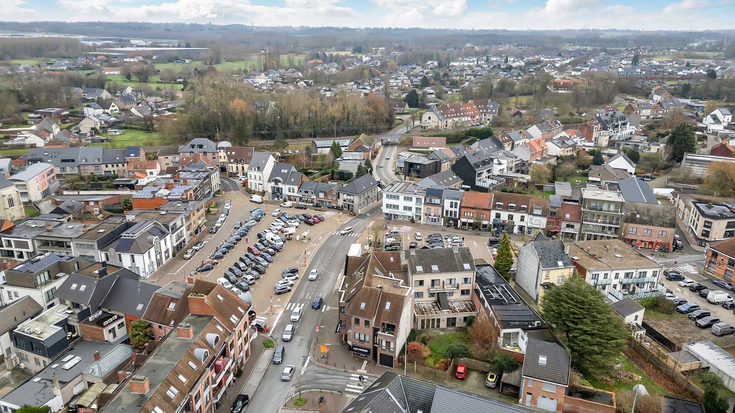 Handelszaak met duplex te koop in centrum Ternat foto 14
