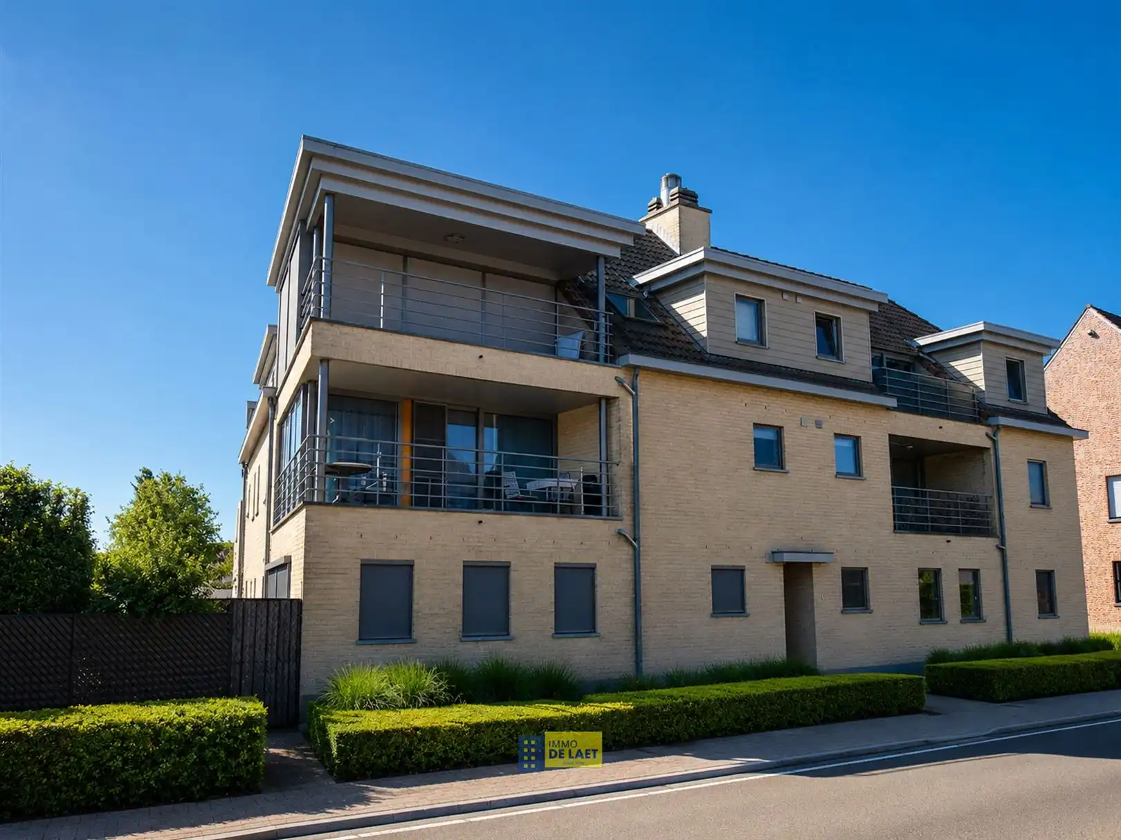 Appartement met twee slaapkamers en riant terras  foto {{pictureIndex}}