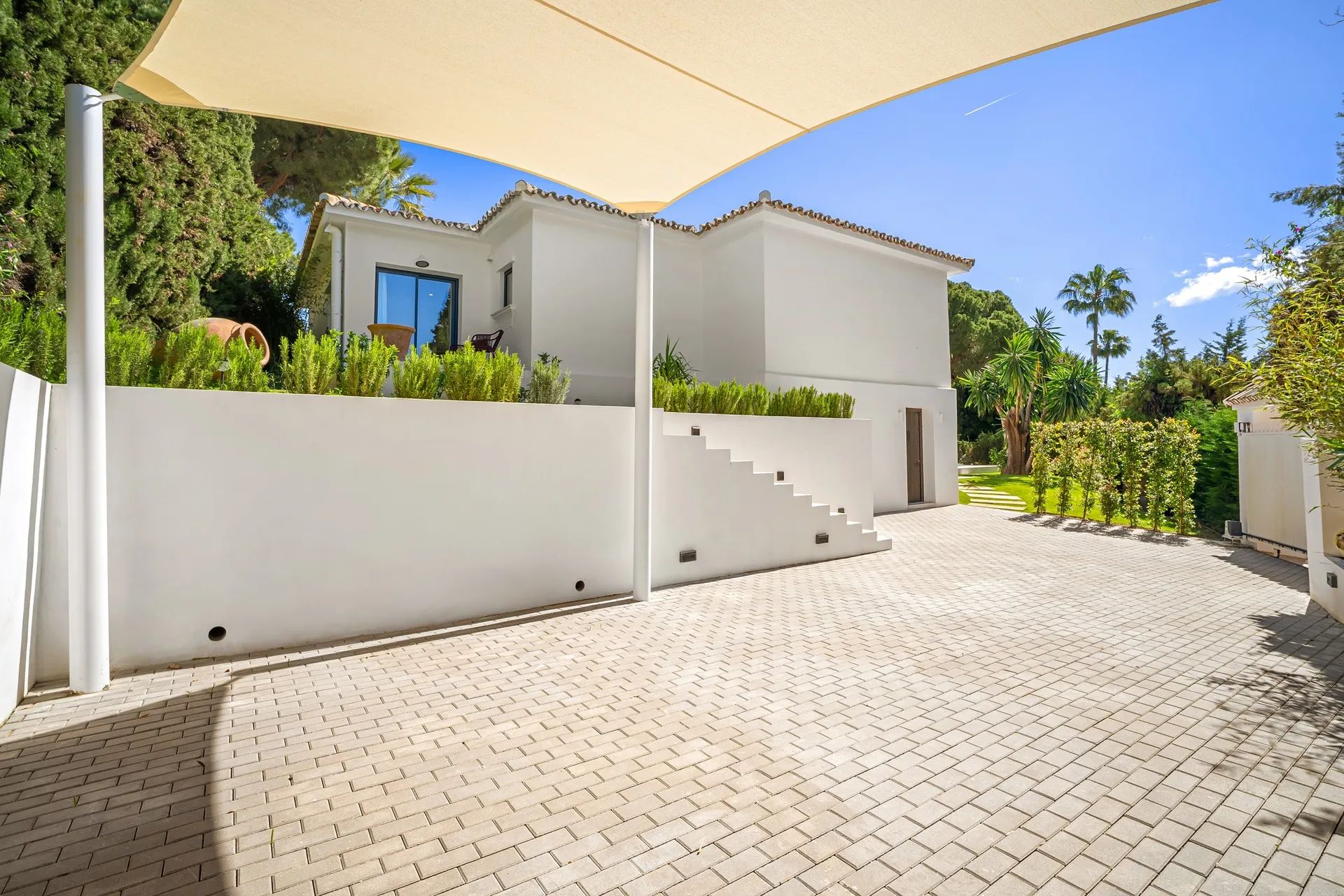 Exclusieve mediterrane villa in het hart van Nueva Andalucía – waar luxe en natuur samenkomen foto 23