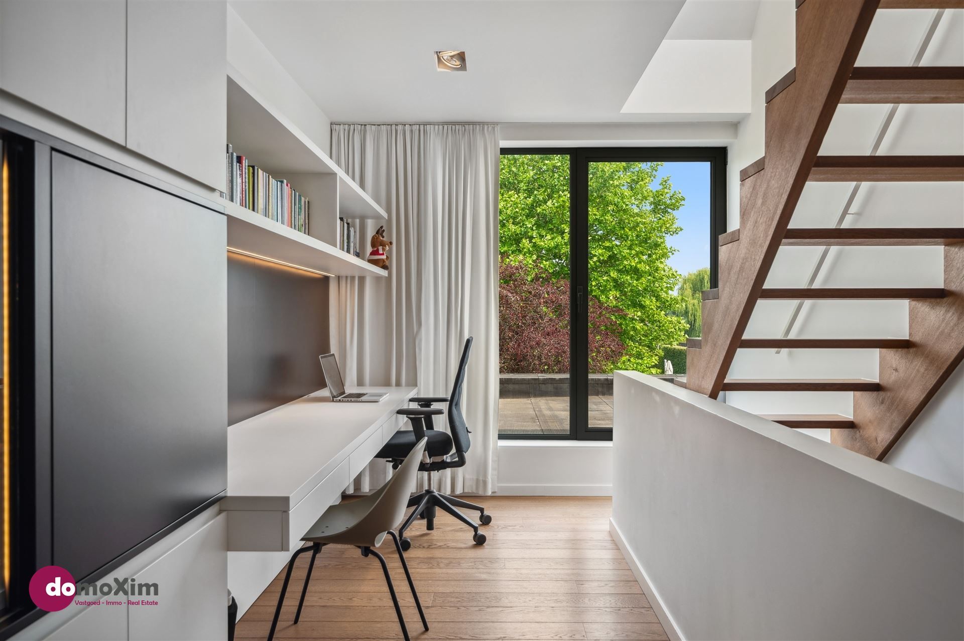Instapklare, energiezuinige woning met home-office en prachtige tuin in rustige residentiële buurt te Putte foto 12