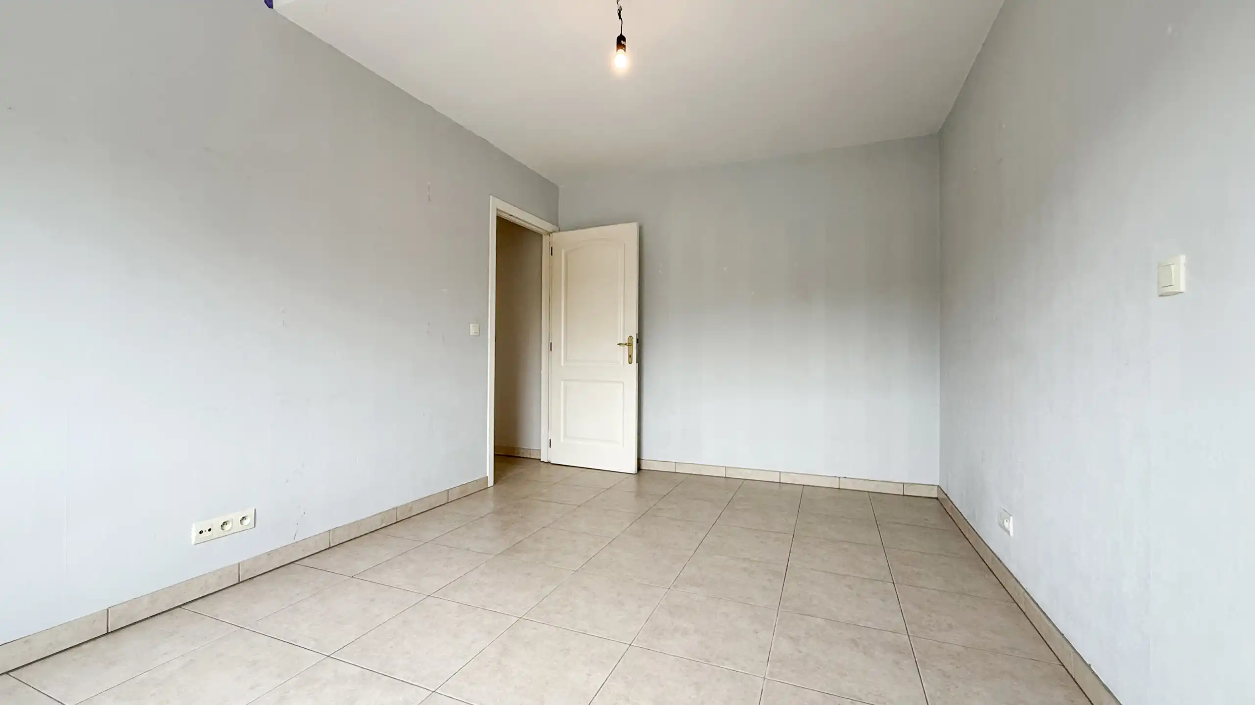 Duplex met 3 slaapkamers met dakterras in hartje Zolder! foto 18