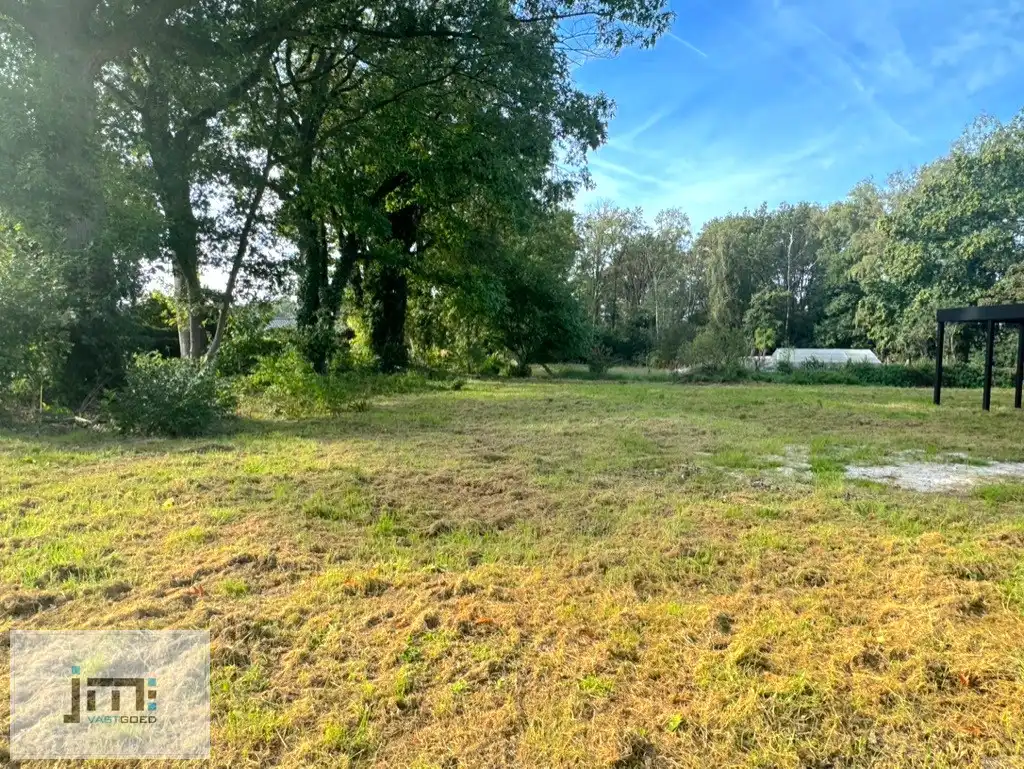 Bouwgrond voor open bebouwing zonder bouwverplichting foto {{pictureIndex}}