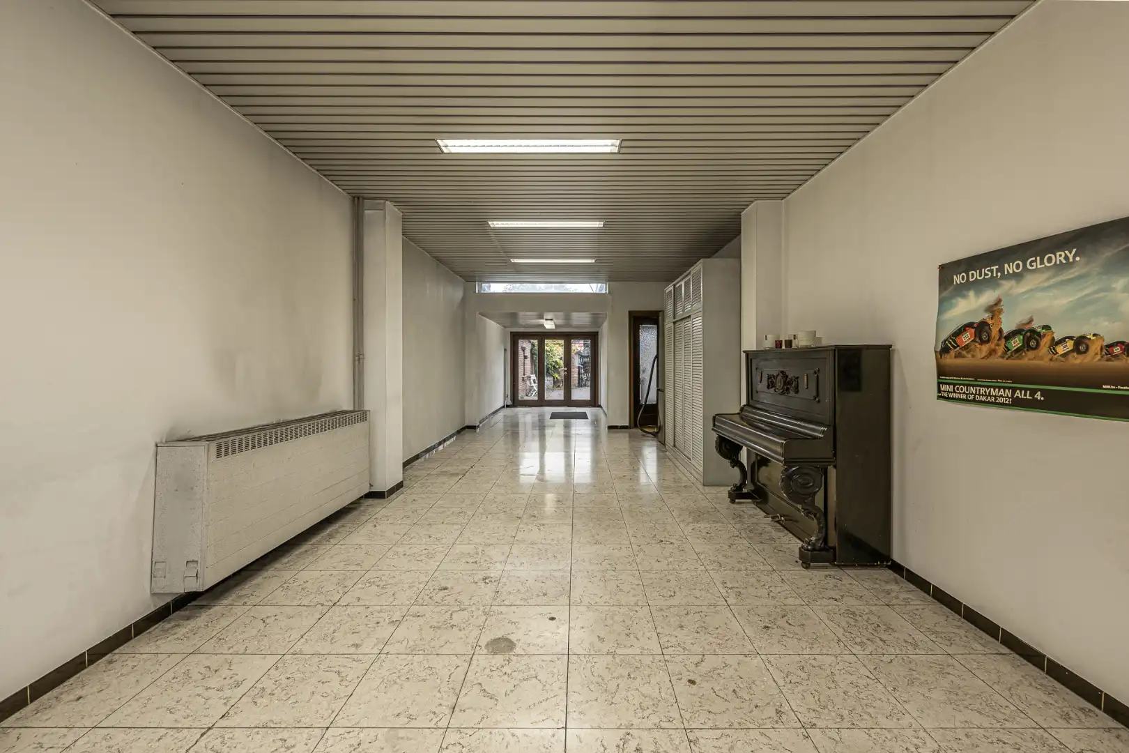 Hoekwoning met handelsruimte/etalage en achterliggende garages in Wevelgem foto 11