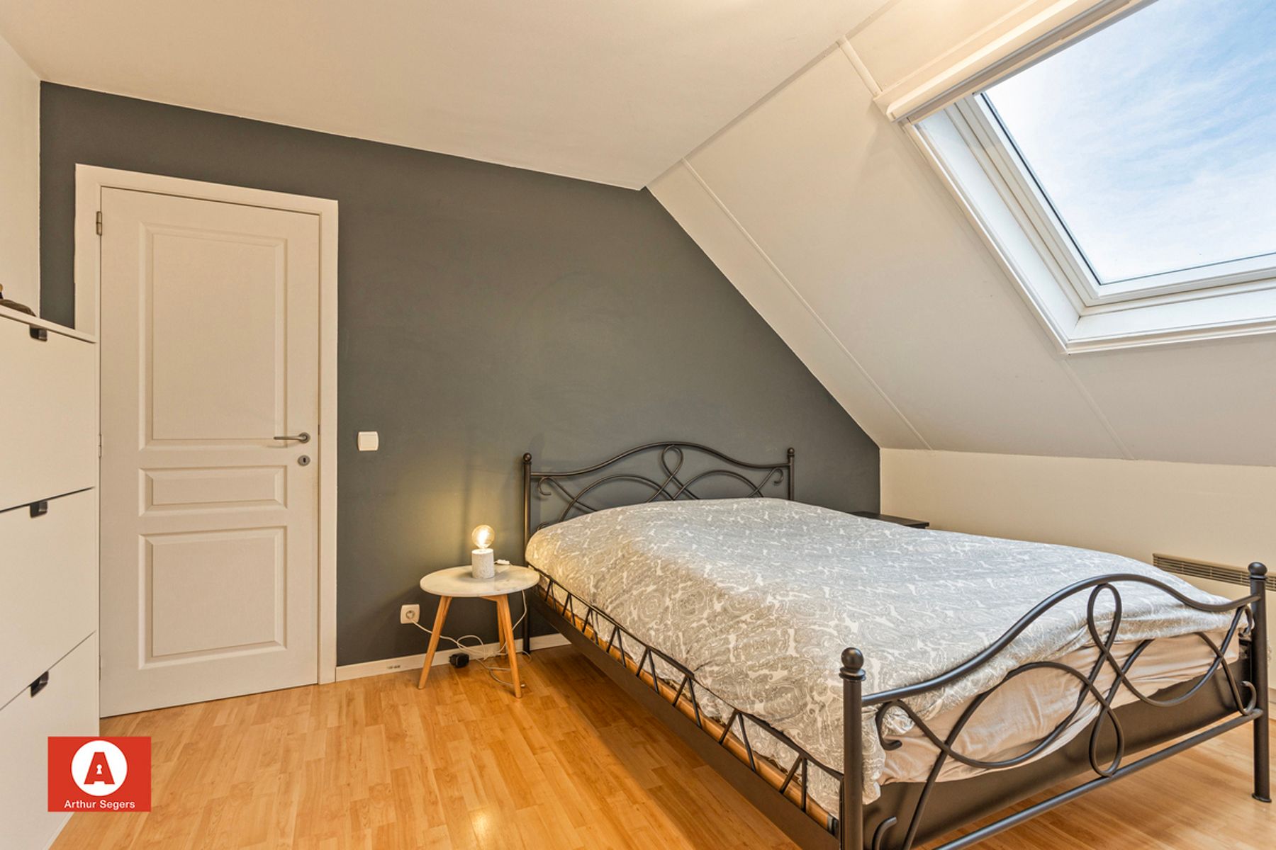 Instapklare woning met 3 slaapk. en ZW tuin op toplocatie foto 15