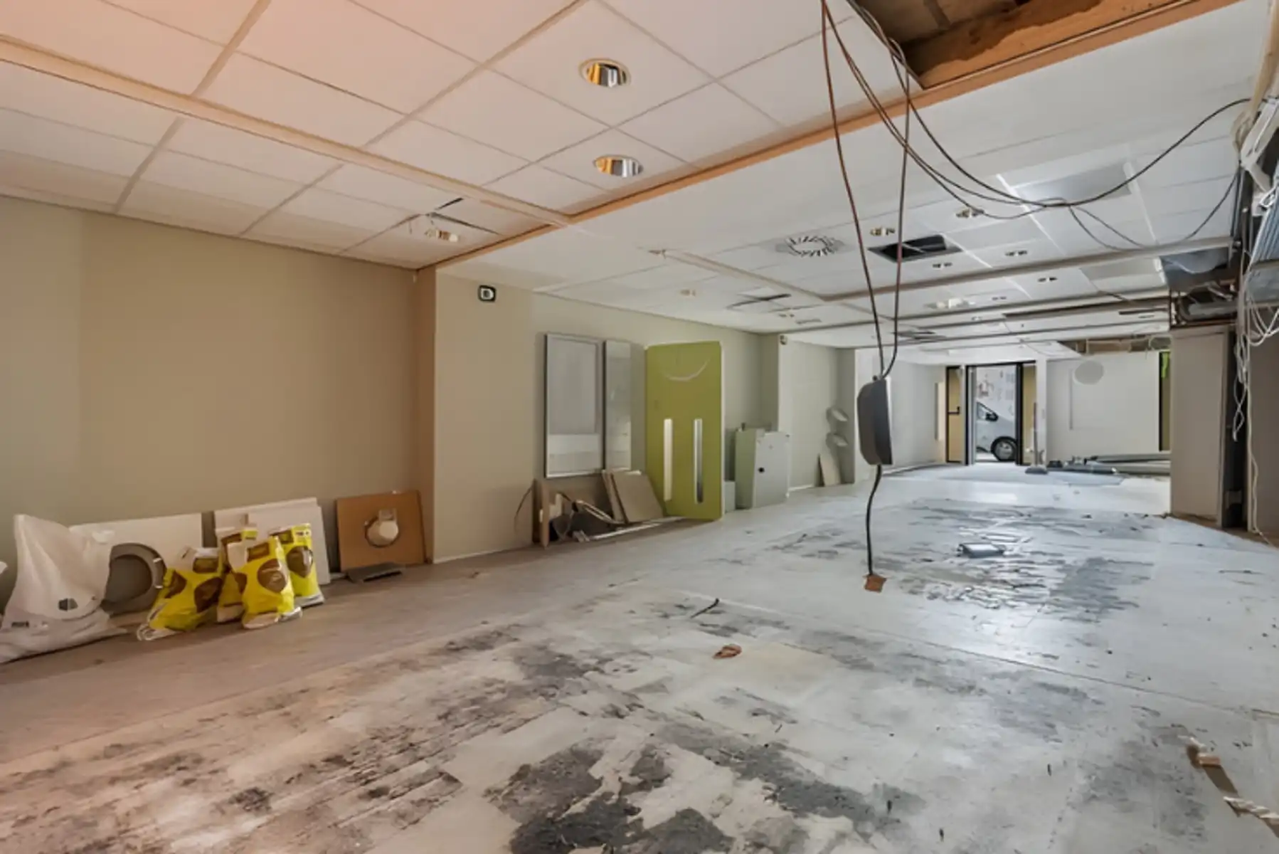 Polyvalent handelspand op centrale marktlocatie met parkeermogelijkheden foto 6