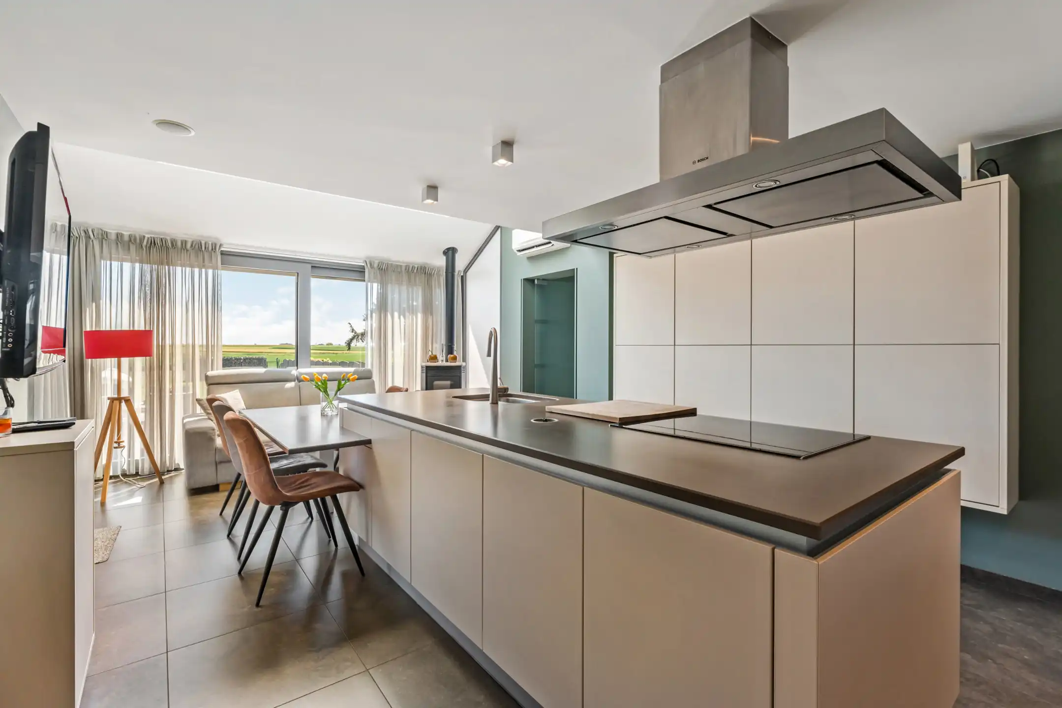Vrijstaande woning met kapsalon/bureel op 13a47ca foto 7