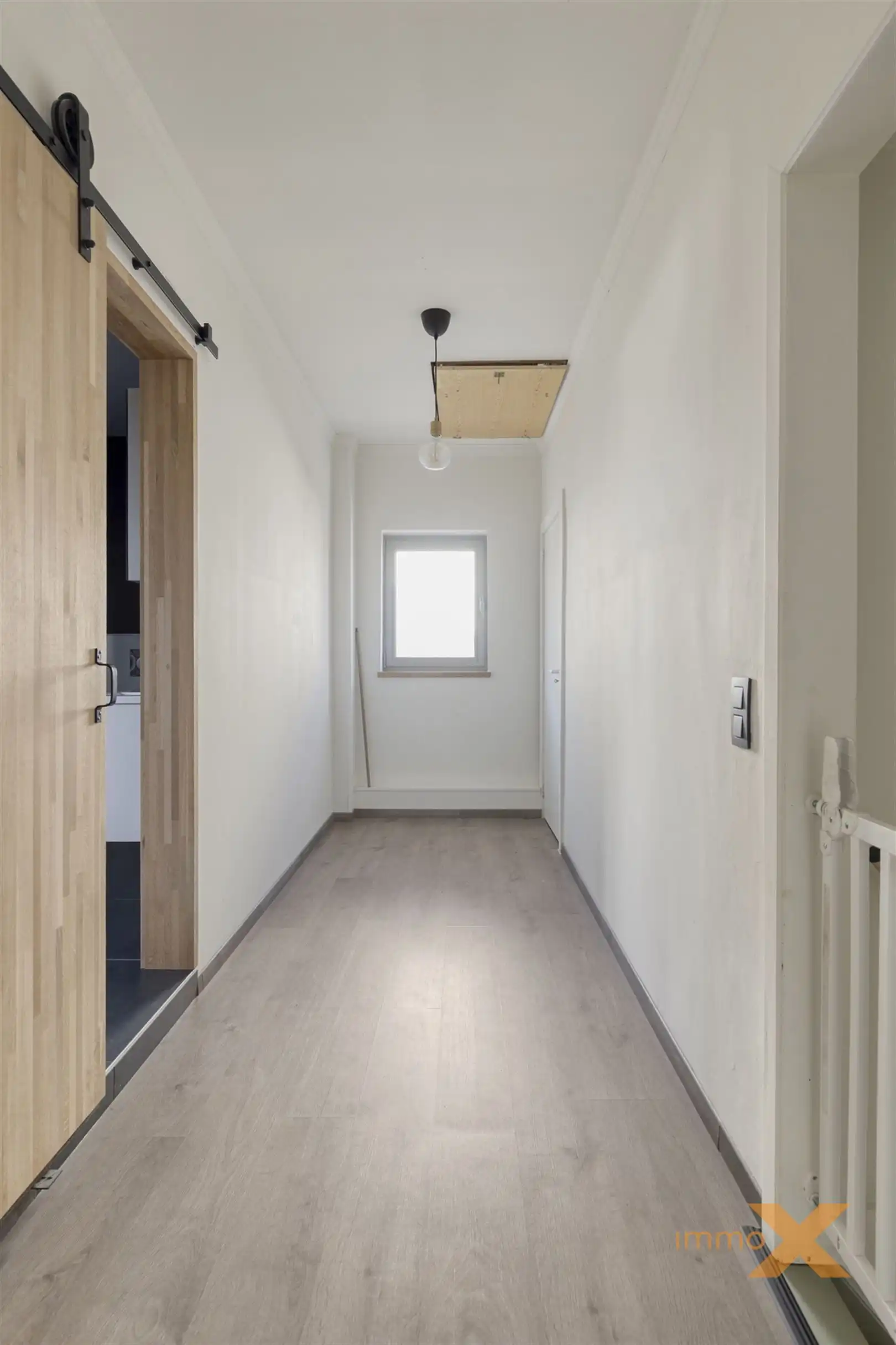 CHARMANTE GEZINSWONING MET AUTHENTIEKE GEVEL foto 14