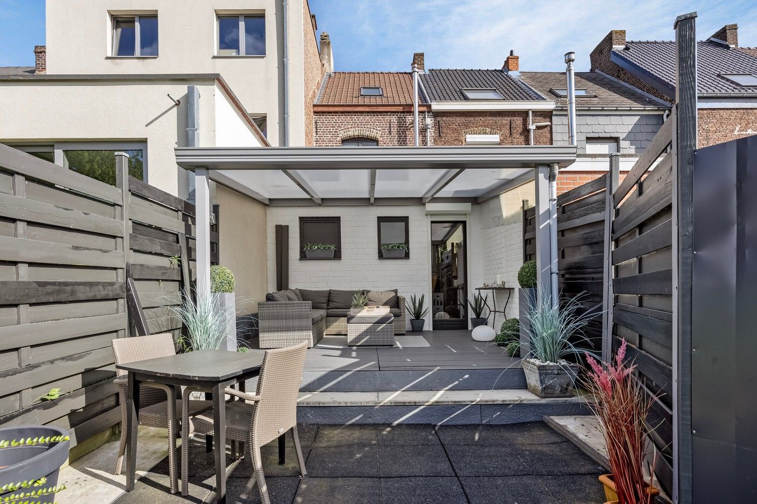 Te koop: charmant rijhuis met tuin en overdekt terras in centrum Halle foto 12
