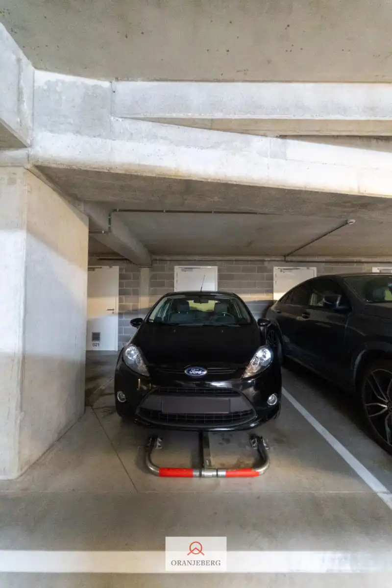 Modern gelijkvloers appartement in het groen foto 25