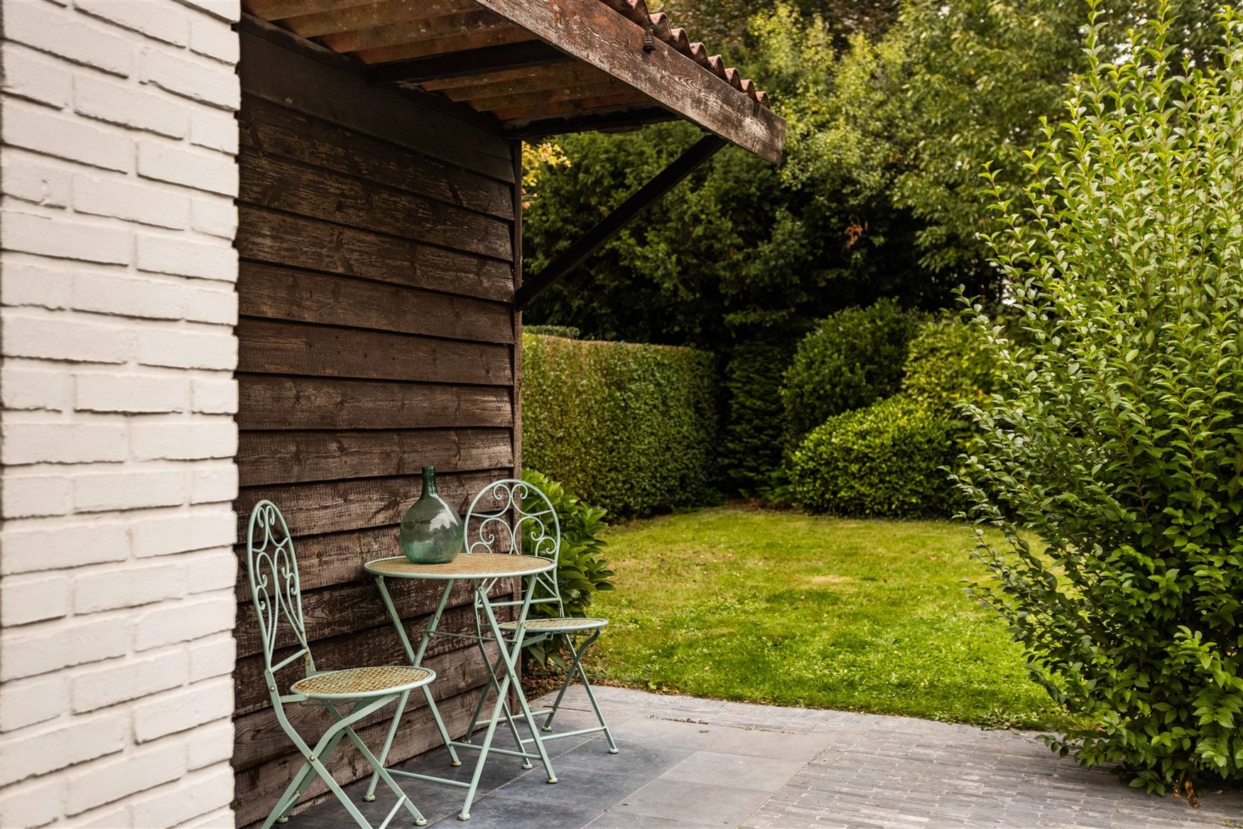 Charmante halfopen woning met tuin en garage te Drongen. foto 19