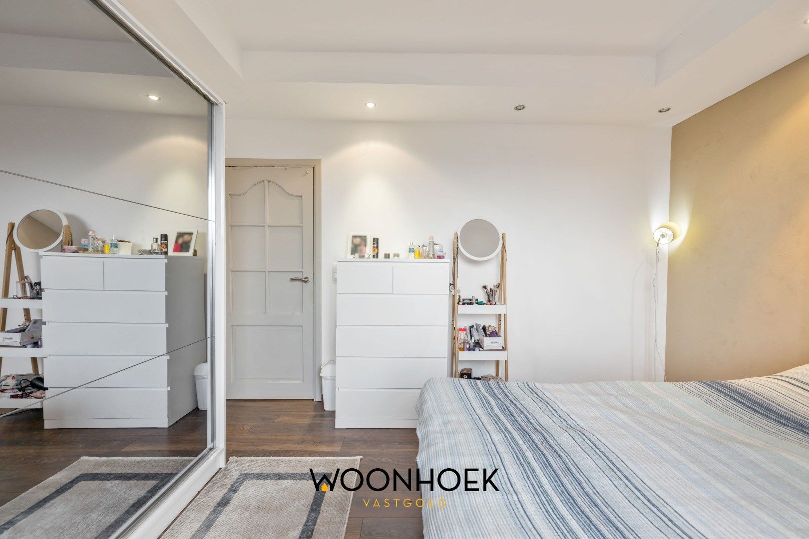 Ruim gerenoveerd 2-slpk appartement in het centrum foto 7