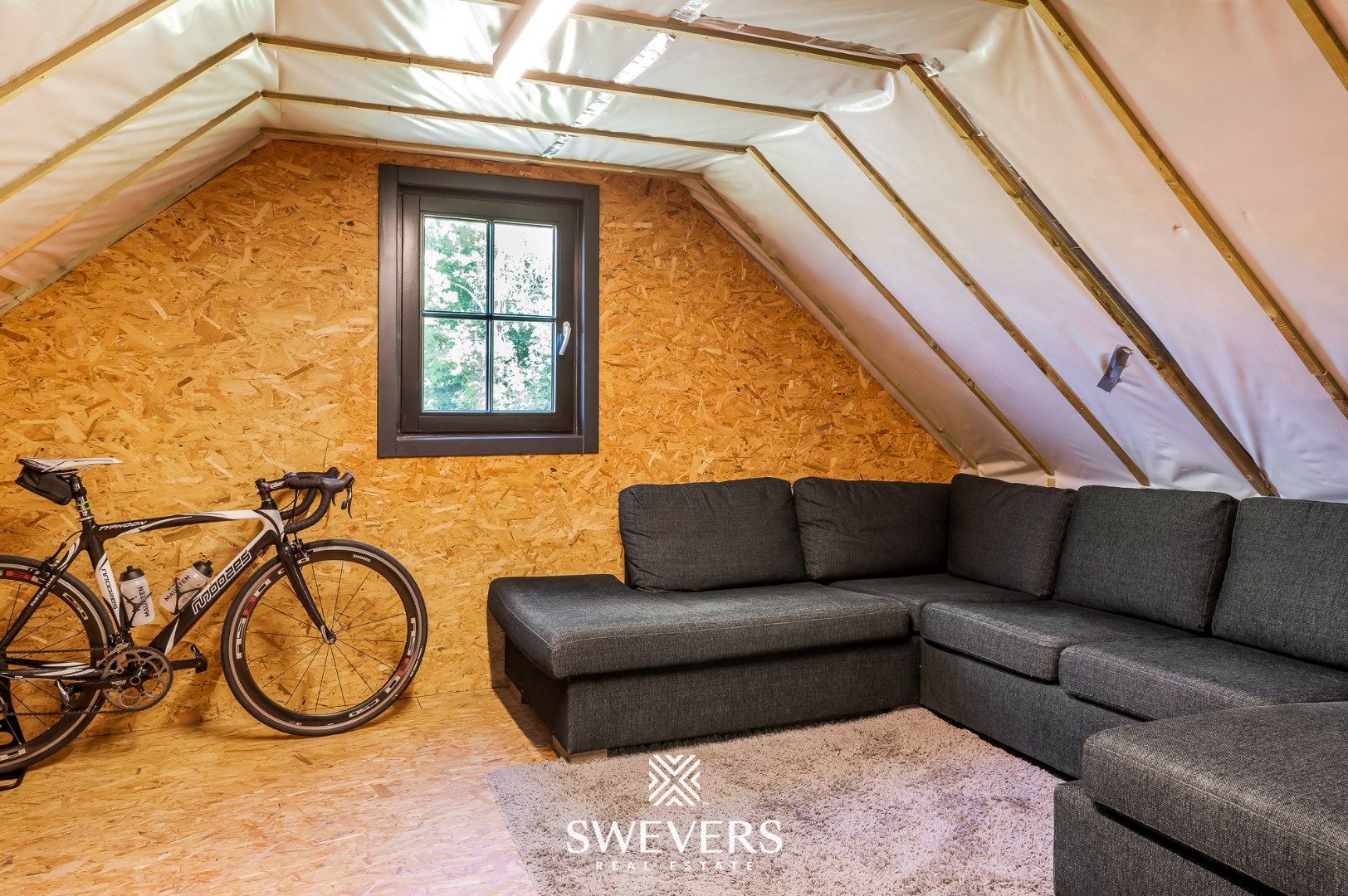 Zeer ruime woning met 6 slpk en 3 badk op een perceel van 18a 32ca in Houthalen foto 48