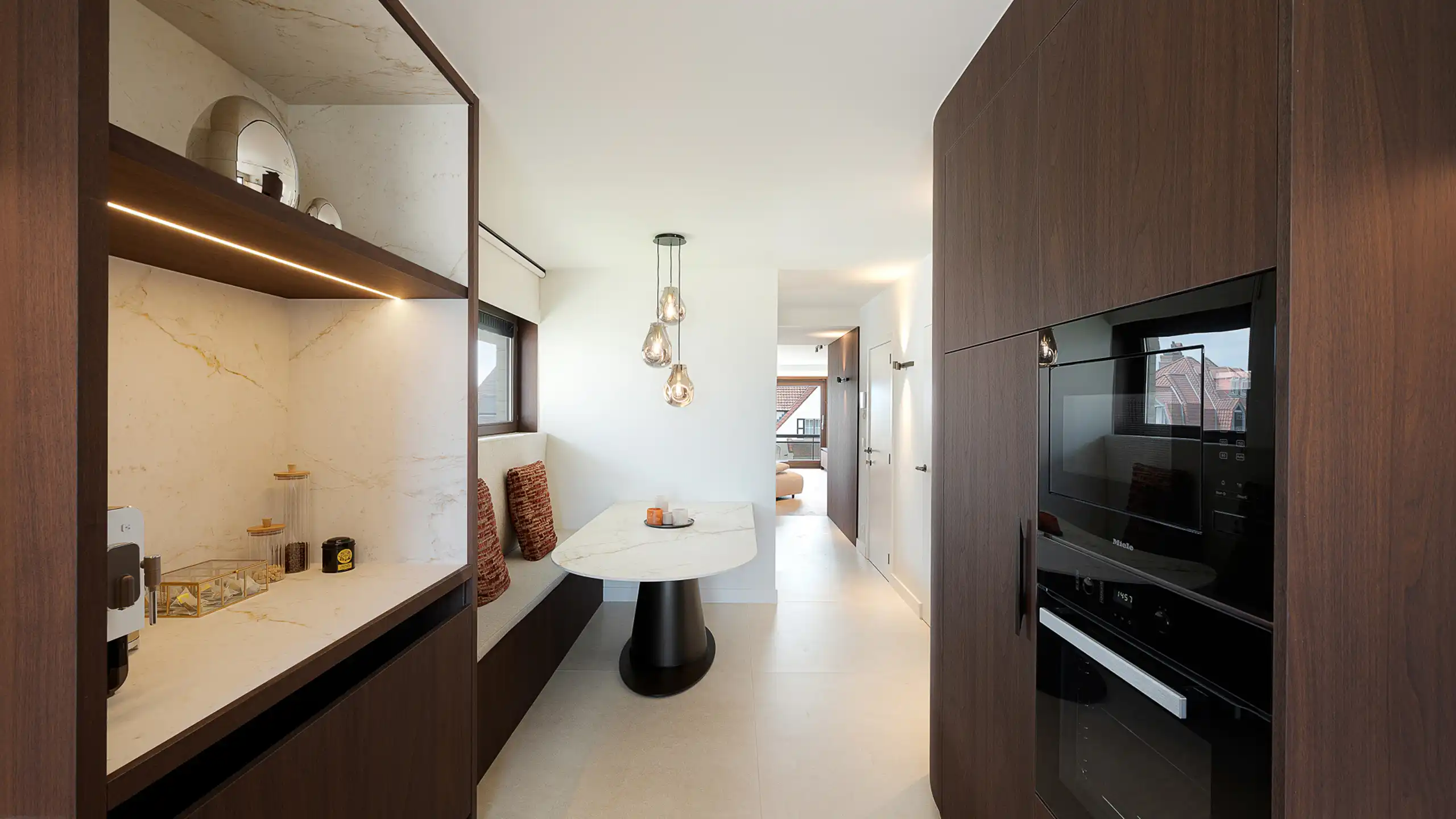 Prachtig gerenoveerd duplex appartement [J. Nellenslaan -Duinbergen]. foto 18
