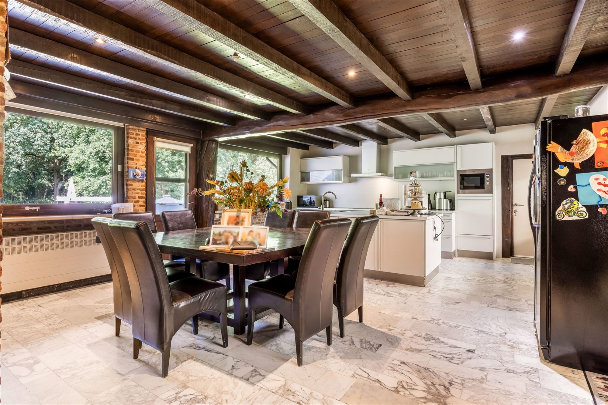 UNIEKE EIGENDOM MET 24 PAARDENSTALLEN EN BINNENPISTE OP CA 10 HECTARE TE PAAL-BERINGEN foto 24