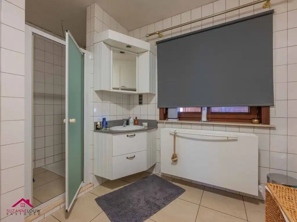 Charmante vrijstaande woning met sfeervol aangelegd terras foto 33