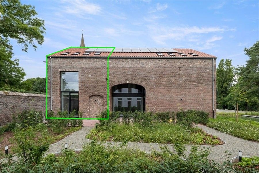 EXCLUSIEF WONEN IN EEN GERESTAUREERDE VIERKANTSHOEVE foto 4