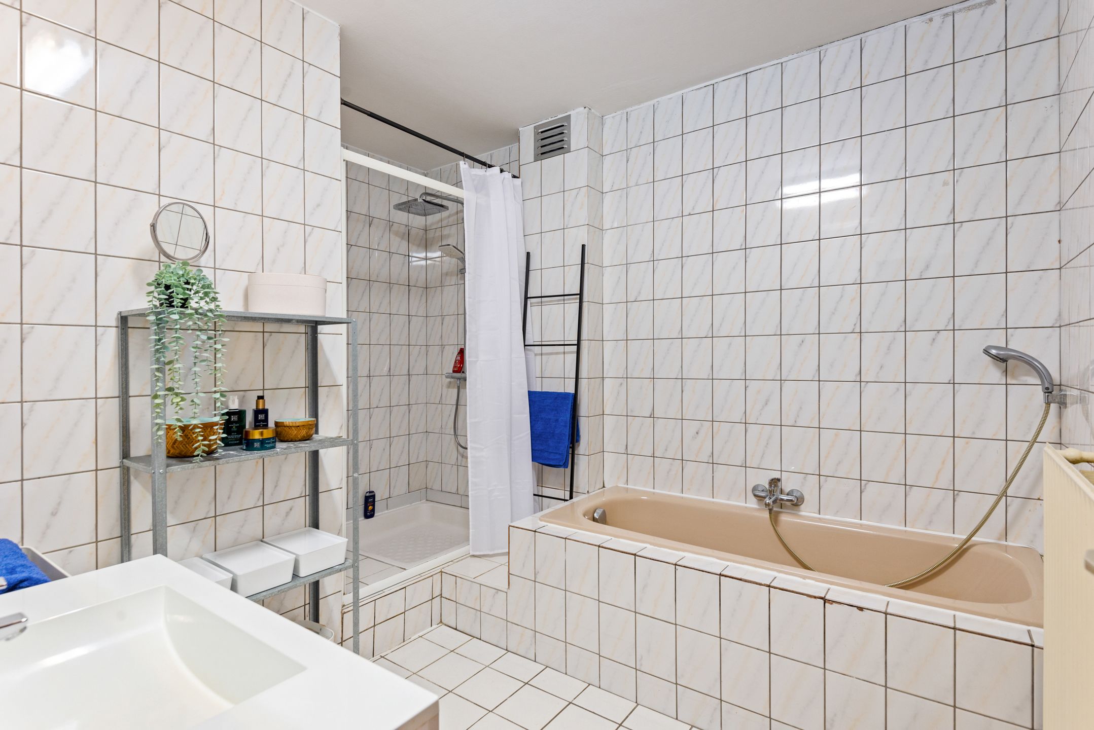 Heel ruime woning op de Molenveld-wijk foto 17