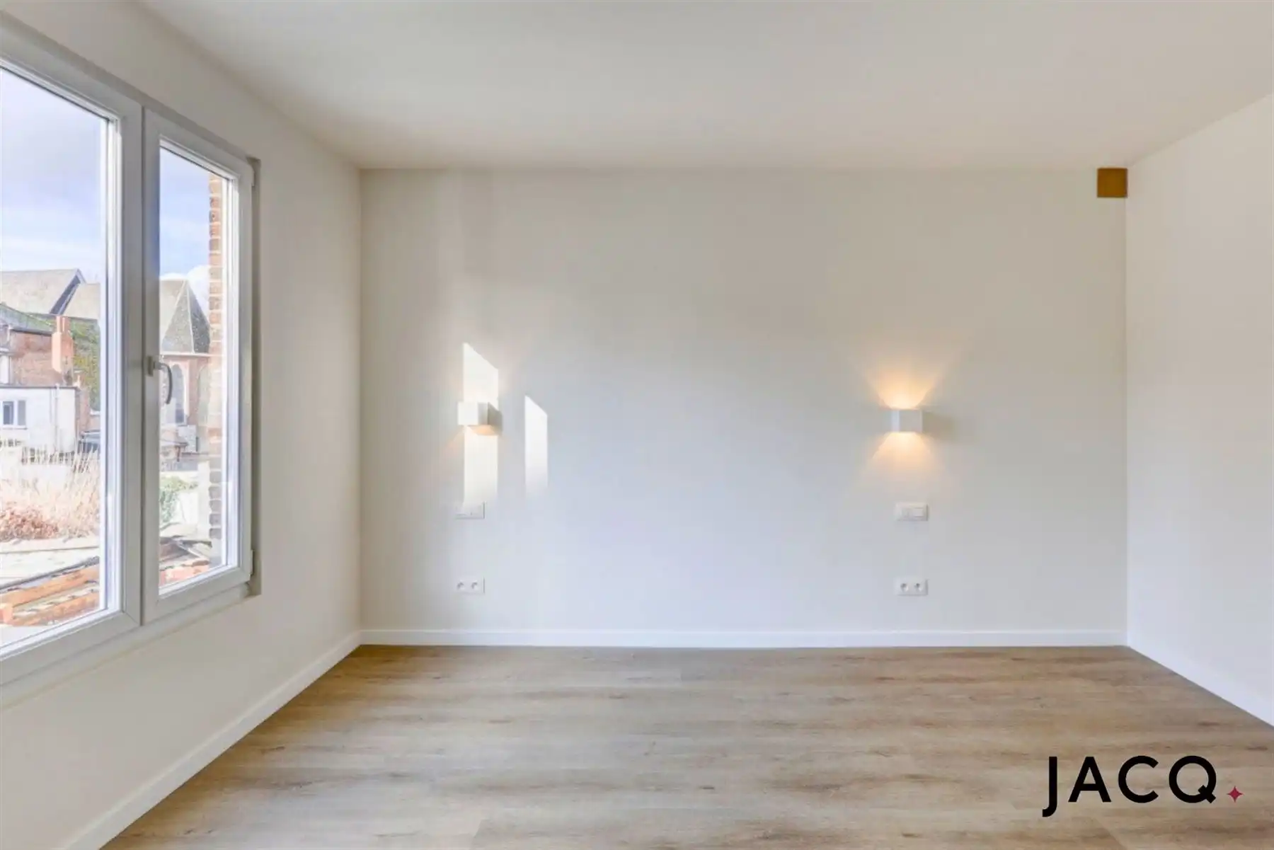 Volledig gerenoveerde woning nabij het centrum! foto 12
