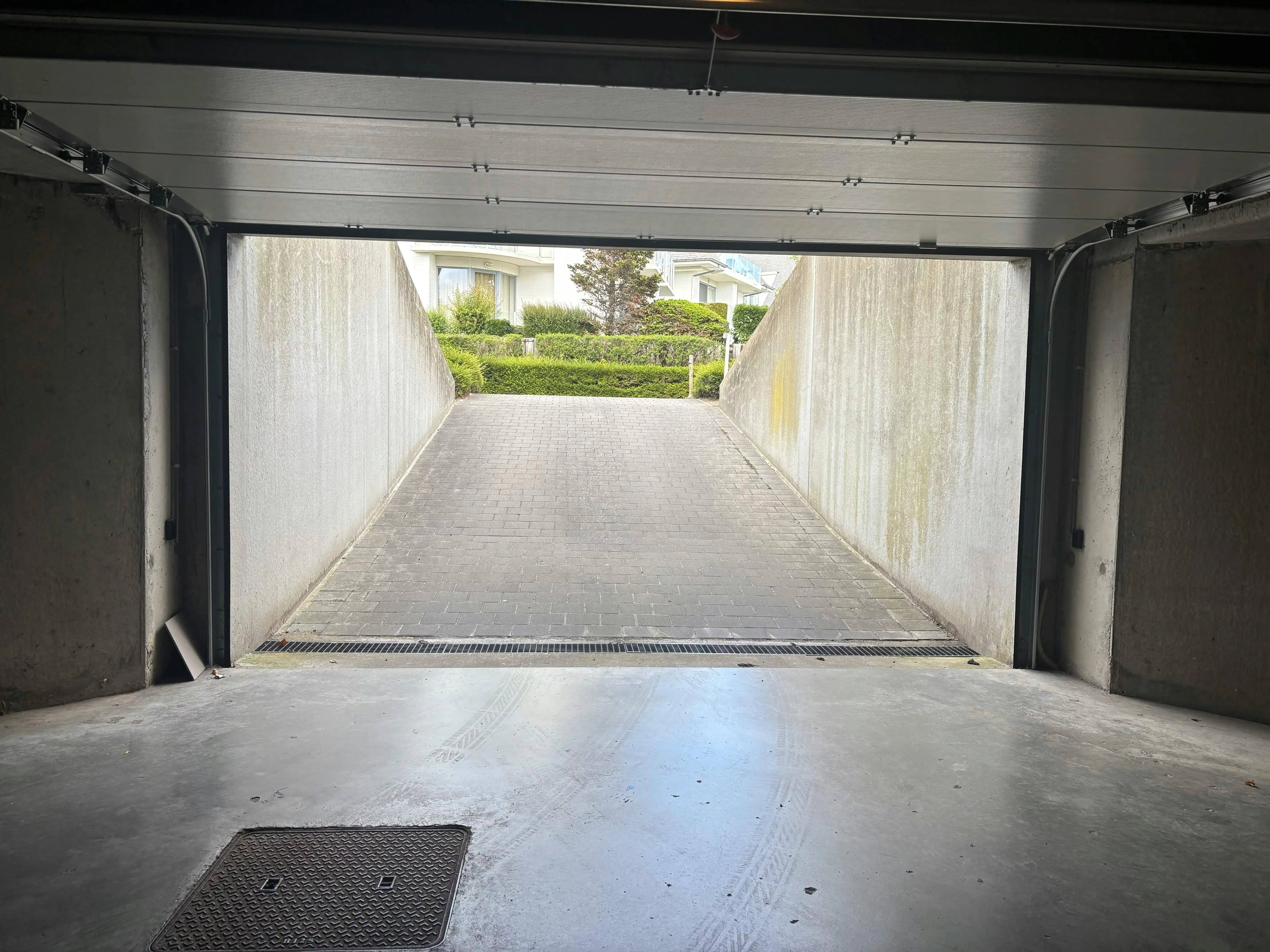 Ruime garagebox te koop te Warande foto 5