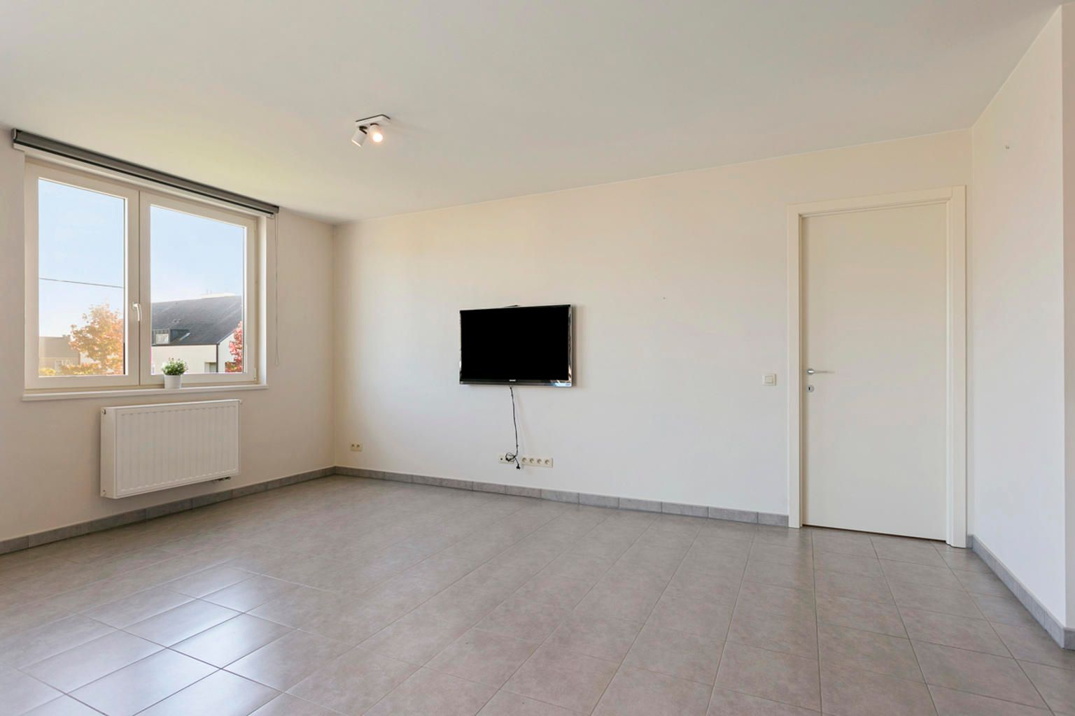 MOOI APPARTEMENT MET 2 SLAAPKAMERS EN GARAGE IN KUMTICH foto 7
