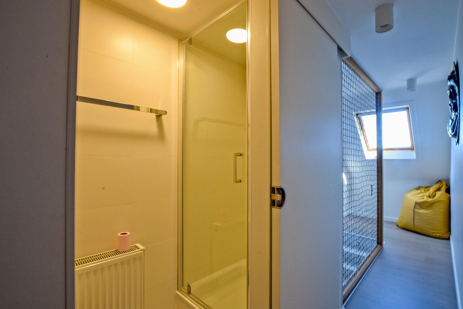 Succesvolle horecazaak met karakter in hartje Nieuwpoort-Stad op de Kaai gelegen. foto 22