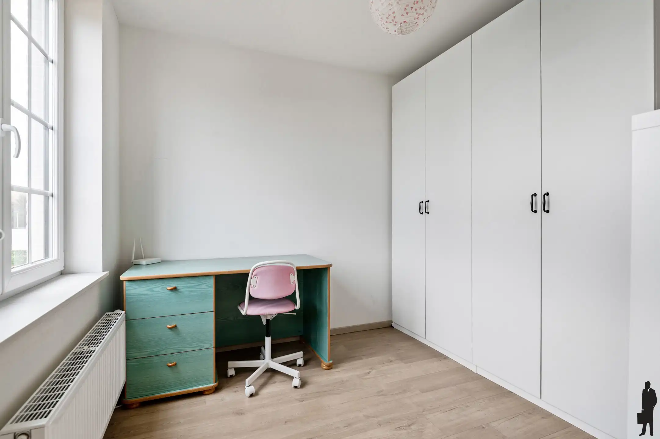 Instapklare woning met 4 slpks, ZO tuin en dubbele garagebox foto 20