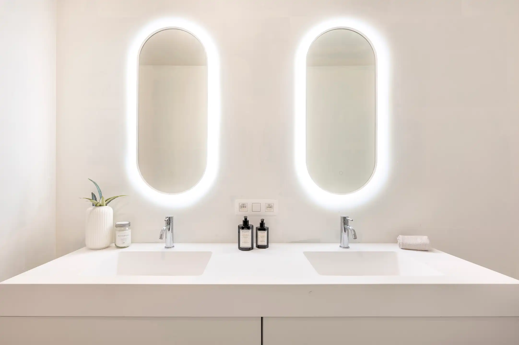 Prachtig nieuwbouw 3 slaapkamer appartement met tuin in hartje Sinaai foto 15